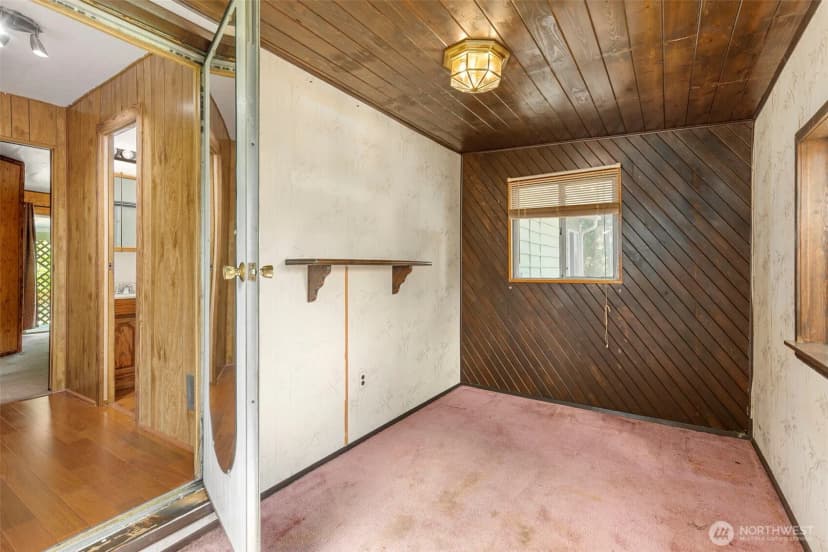 Property photo for 940 Yoder Lane Ne, Bremerton photo 22