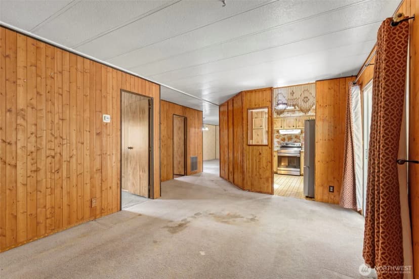 Property photo for 940 Yoder Lane Ne, Bremerton photo 12