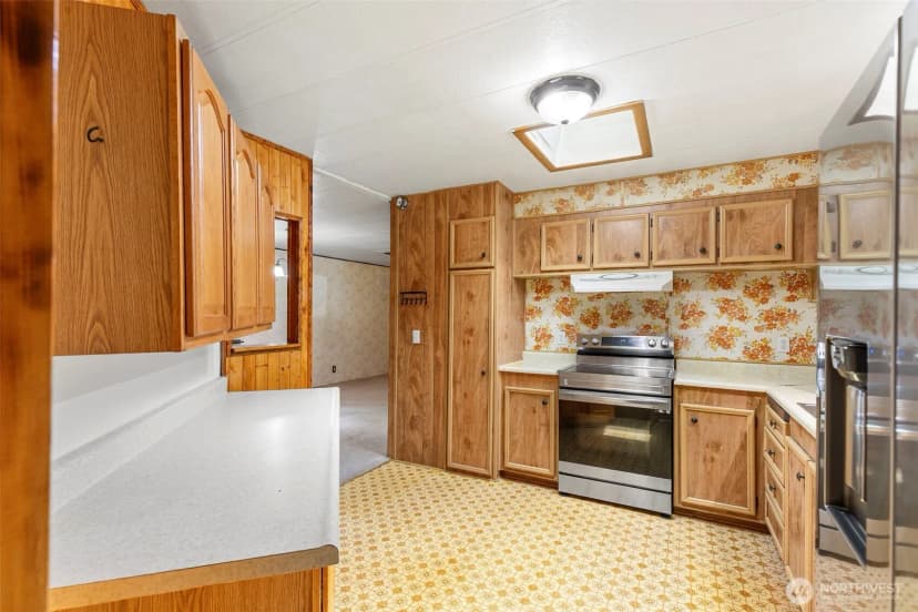 Property photo for 940 Yoder Lane Ne, Bremerton photo 8