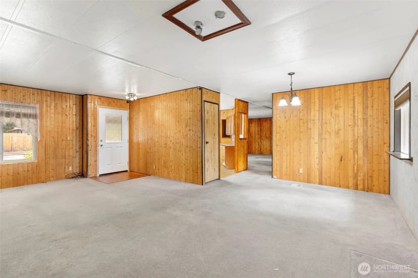 Property photo for 940 Yoder Lane Ne, Bremerton photo 5