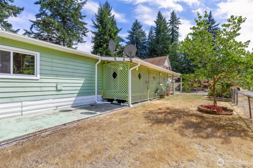Property photo for 940 Yoder Lane Ne, Bremerton photo 23