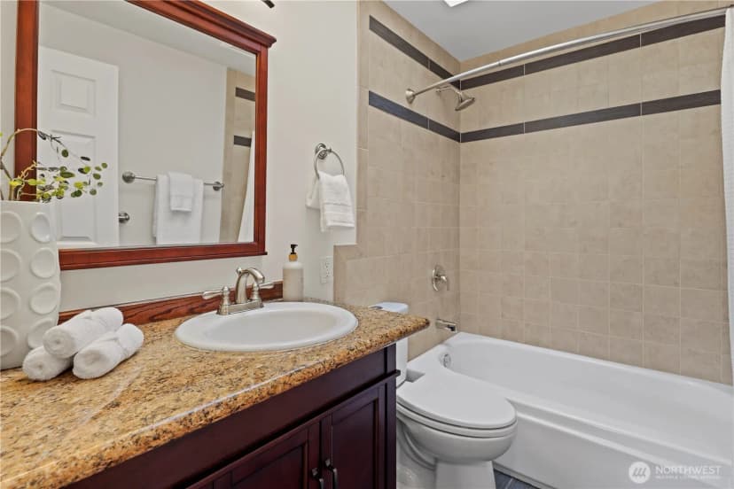 Property photo for 641 10th Avenue, Kirkland photo 32