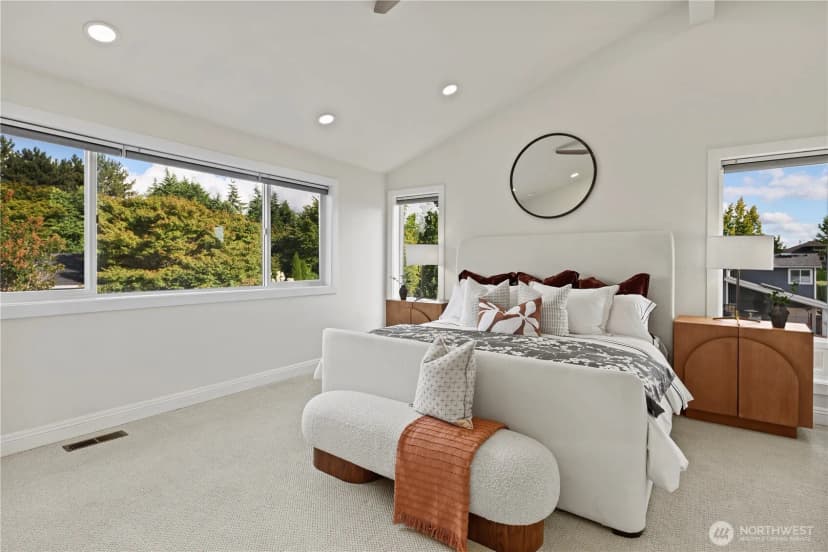 Property photo for 641 10th Avenue, Kirkland photo 8