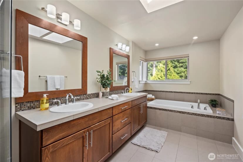Property photo for 4832 243rd Circle Se, Sammamish photo 28