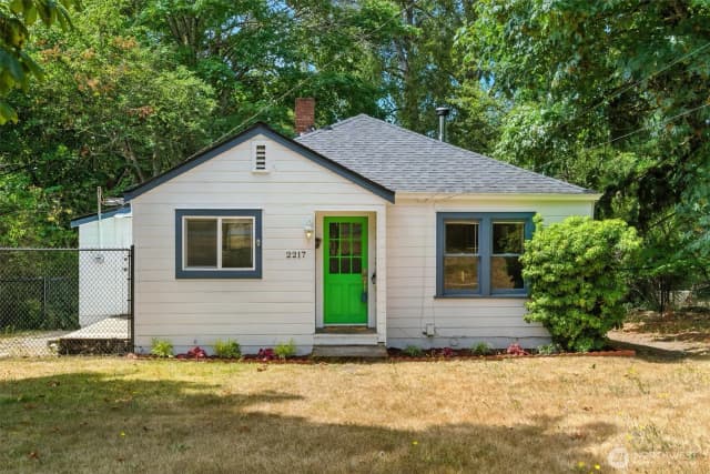 Property photo for 2217 Winfield Avenue, Bremerton photo 3