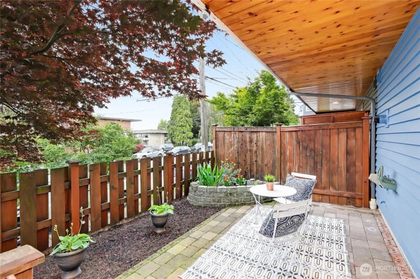 Property photo for 1508 12th Avenue S #b, Seattle photo 3