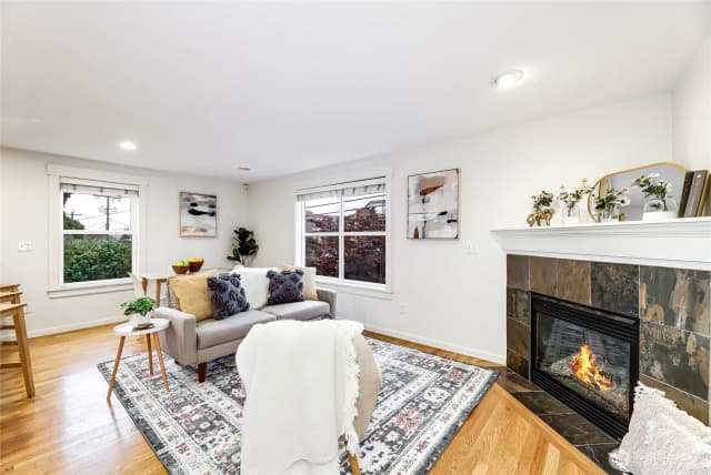 Property photo for 1508 12th Avenue S #b, Seattle photo 5