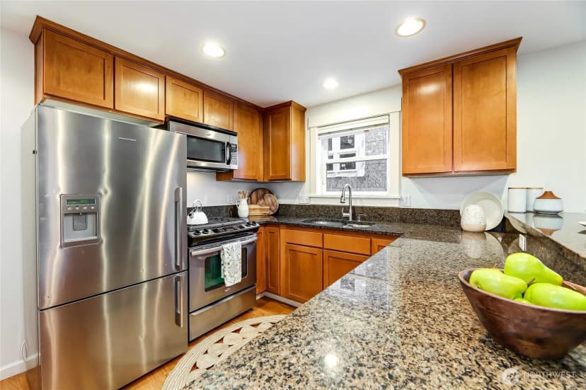 Property photo for 1508 12th Avenue S #b, Seattle photo 8