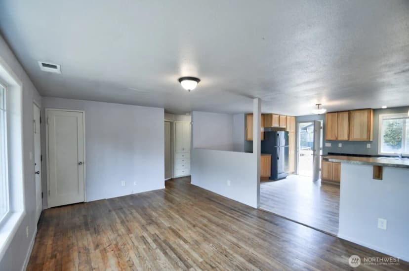 Property photo for 1310 Johnson Road, Centralia photo 3