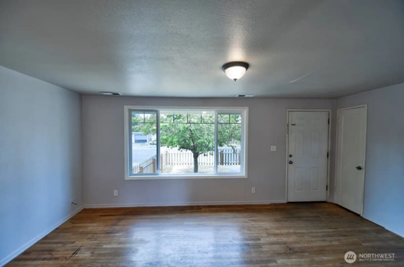 Property photo for 1310 Johnson Road, Centralia photo 5