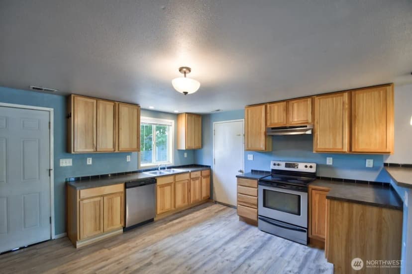 Property photo for 1310 Johnson Road, Centralia photo 6