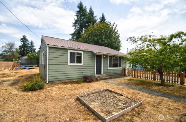 Property photo for 1310 Johnson Road, Centralia
