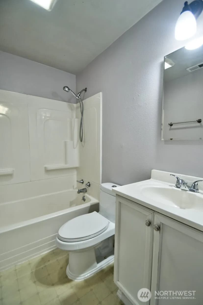 Property photo for 1310 Johnson Road, Centralia photo 12