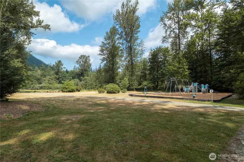 Property photo for 16915 424th Avenue Se, North Bend photo 36