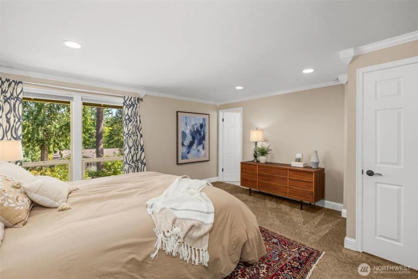 Property photo for 820 W Sunset Way, Issaquah photo 15