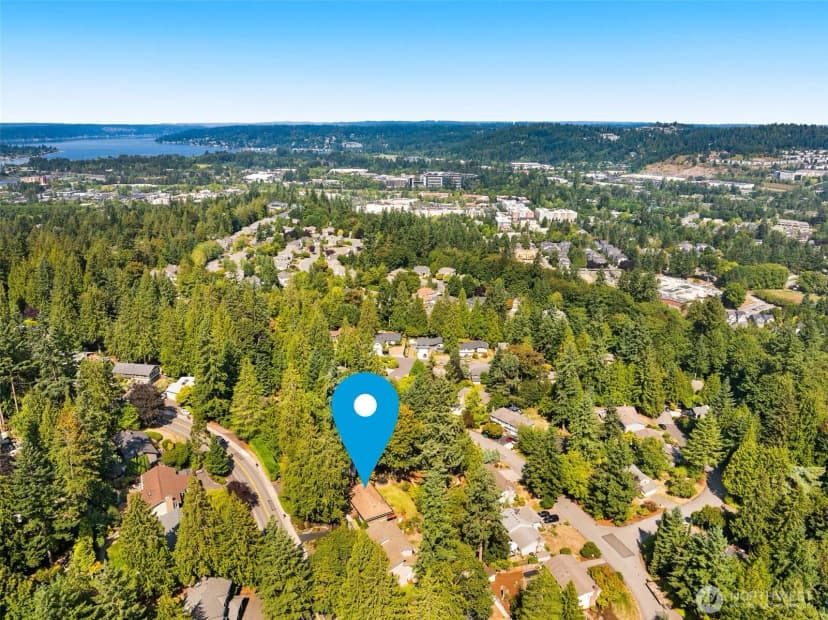 Property photo for 820 W Sunset Way, Issaquah photo 40