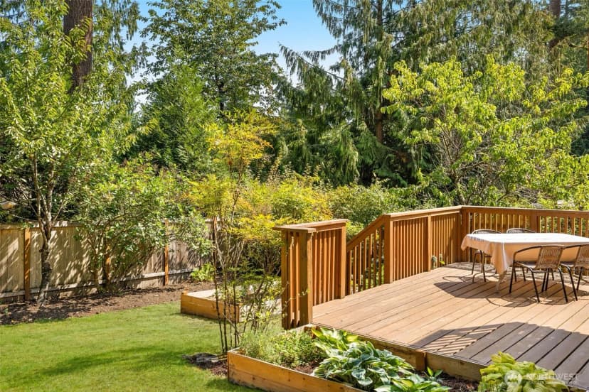 Property photo for 820 W Sunset Way, Issaquah photo 33