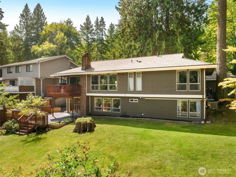 Property photo for 820 W Sunset Way, Issaquah photo 35
