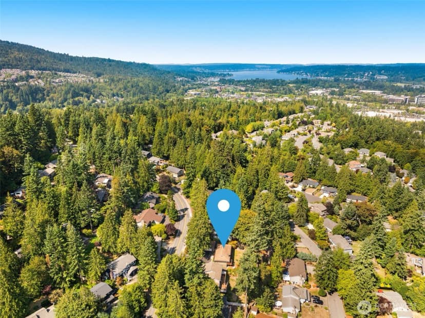 Property photo for 820 W Sunset Way, Issaquah photo 39