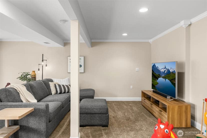 Property photo for 820 W Sunset Way, Issaquah photo 24