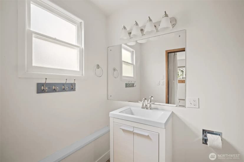 Property photo for 1812 Maryland Street, Bellingham photo 32
