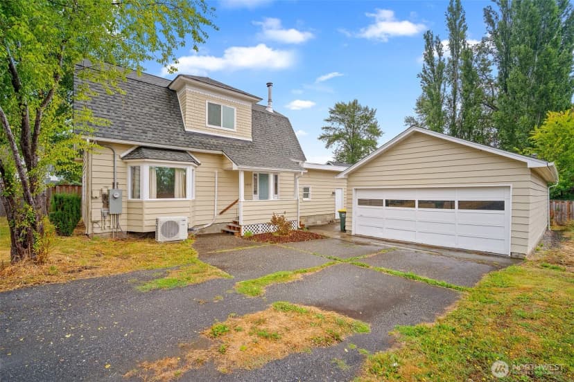 Property photo for 1812 Maryland Street, Bellingham photo 2