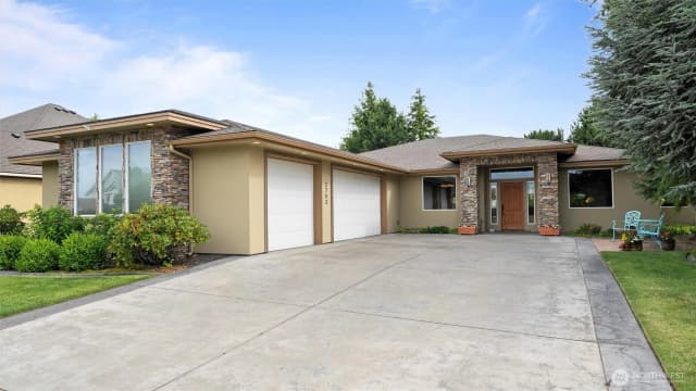 Property photo for 2703 Sawgrass Loop, Richland