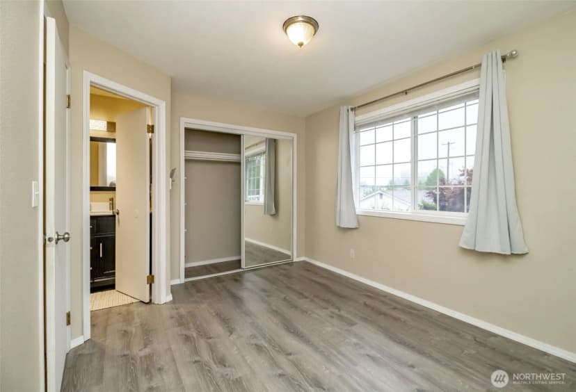 Property photo for 5106 Green Hills Avenue Ne, Tacoma photo 21