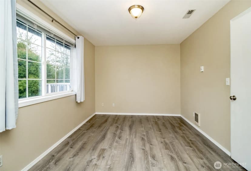 Property photo for 5106 Green Hills Avenue Ne, Tacoma photo 22