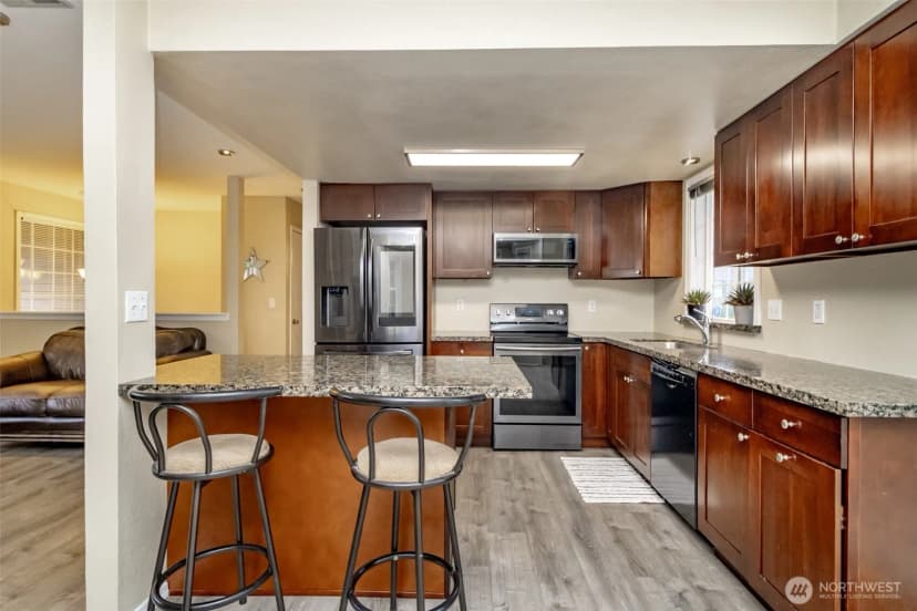 Property photo for 5106 Green Hills Avenue Ne, Tacoma photo 12