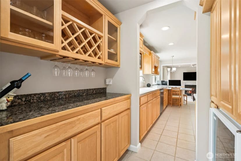 Property photo for 18300 152nd Court Se, Renton photo 9