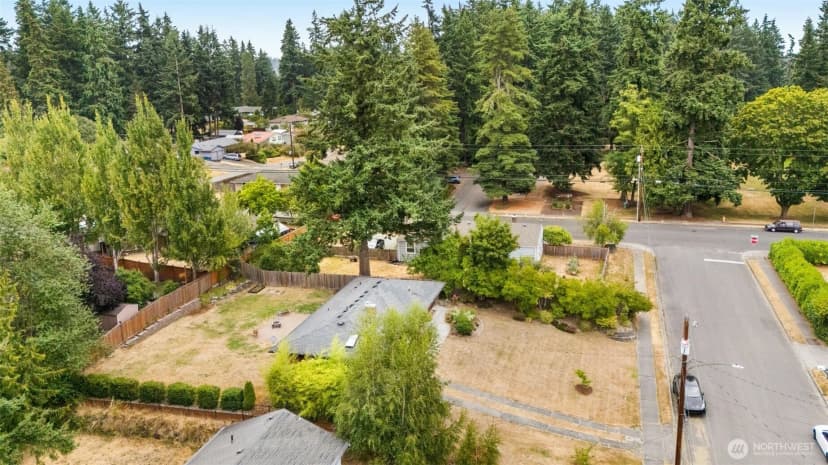 Property photo for 6415 190th Street Sw, Lynnwood photo 30