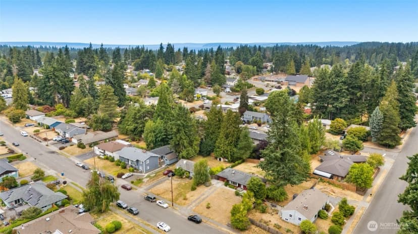 Property photo for 6415 190th Street Sw, Lynnwood photo 32