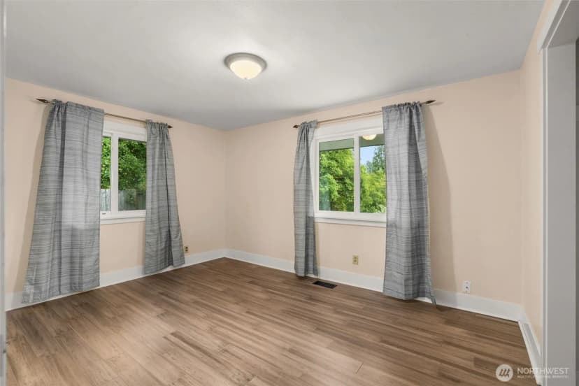 Property photo for 6415 190th Street Sw, Lynnwood photo 20