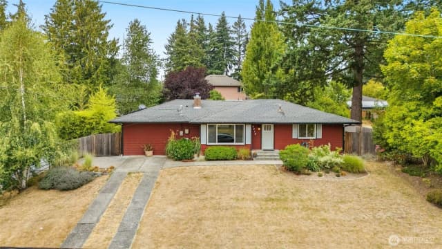 Property photo for 6415 190th Street Sw, Lynnwood photo 2