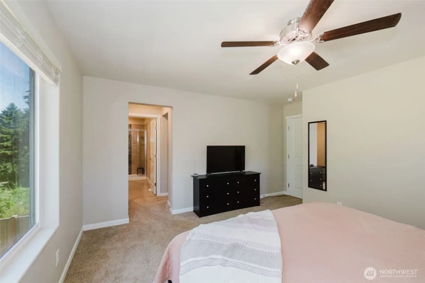 Property photo for 179 Russell Road, Bremerton photo 17