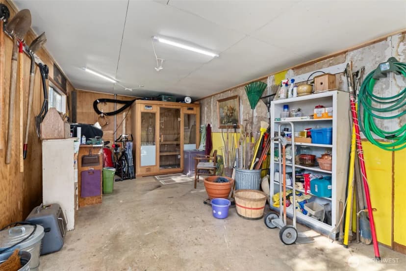 Property photo for 304 Monroe Street S, South Bend photo 39