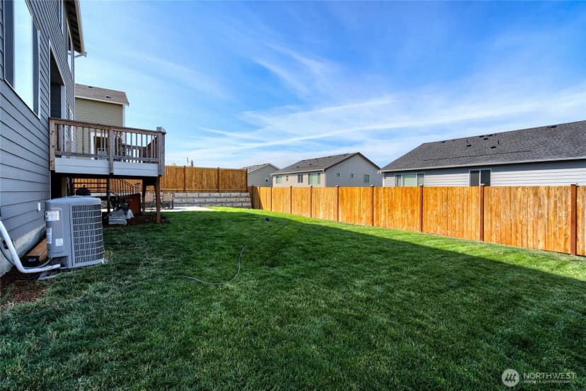 Property photo for 28508 80th Drive Nw, Stanwood photo 8