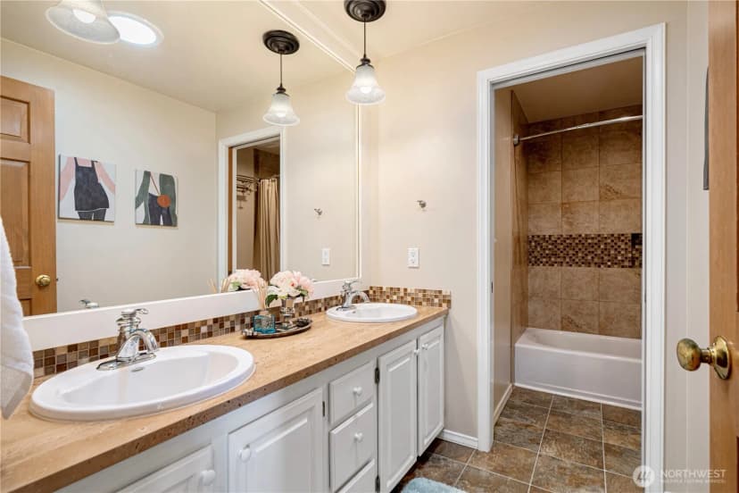 Property photo for 32918 49th Avenue Sw, Federal Way photo 32