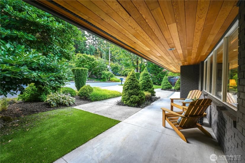Property photo for 804 109th Avenue Se, Bellevue photo 36
