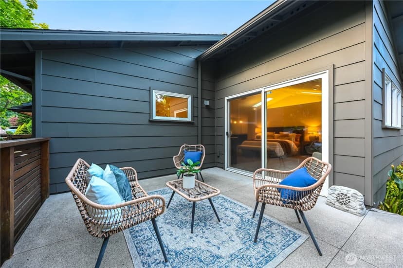 Property photo for 804 109th Avenue Se, Bellevue photo 22