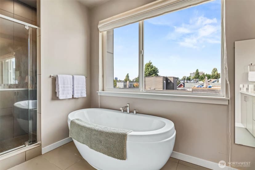 Property photo for 1616 E Yesler Way, Seattle photo 19