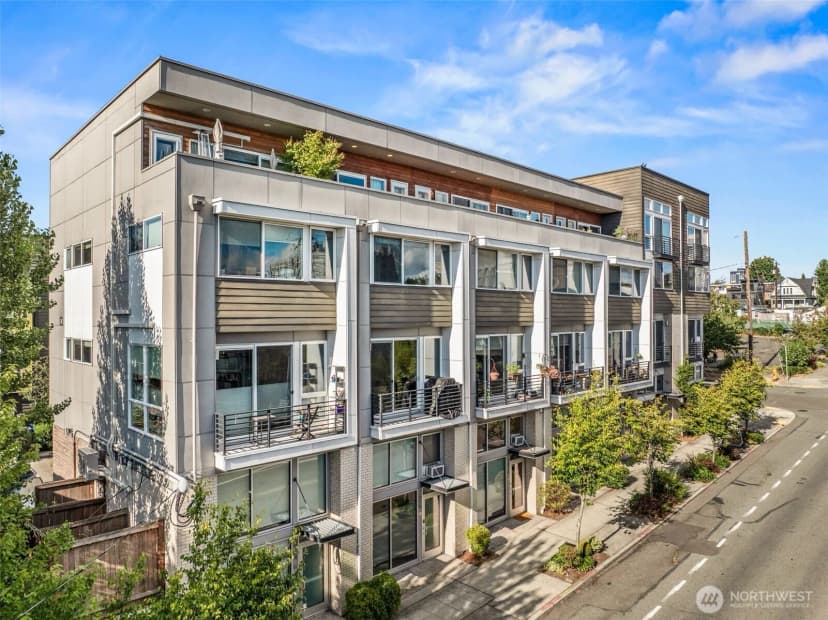 Property photo for 1616 E Yesler Way, Seattle