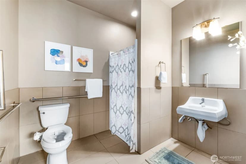 Property photo for 1616 E Yesler Way, Seattle photo 36