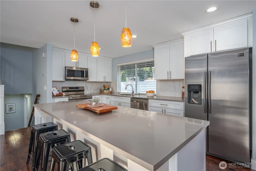 Property photo for 7501 89th Avenue Sw, Lakewood photo 10