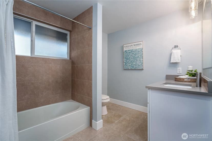 Property photo for 7501 89th Avenue Sw, Lakewood photo 23