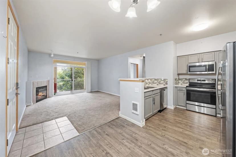 Property photo for 18527 101st Avenue Ct E #217, Puyallup photo 3
