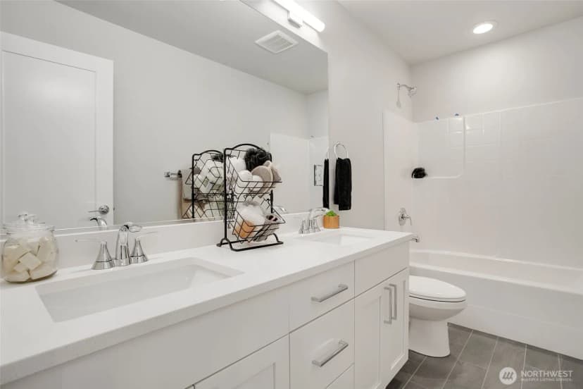 Property photo for 8112 131st Place Se #15, Snohomish photo 28