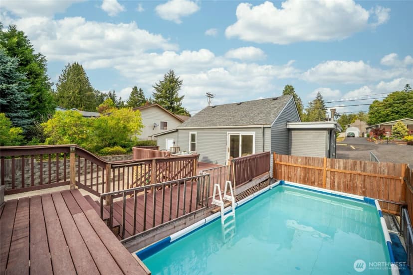 Property photo for 3621 Columbia Heights Road, Longview photo 34