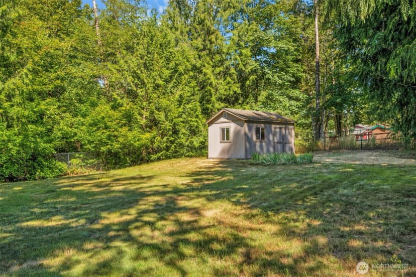 Property photo for 18005 252 Avenue Se, Maple Valley photo 34